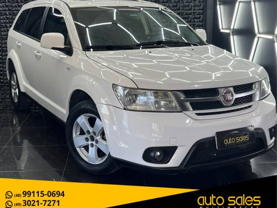 FIAT FREEMONT 2.4 PRECISION 16V GASOLINA 4P AUTOMÁTICO